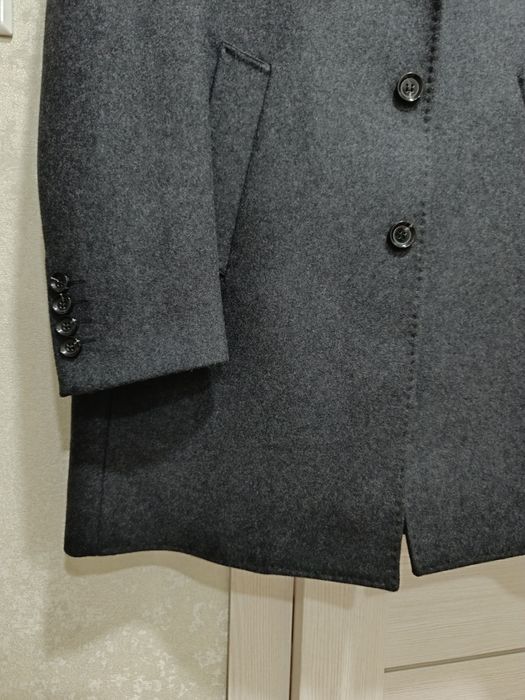 Gonzales.  Мужское пальто