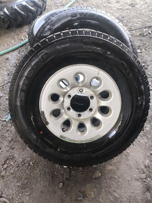 Продам зимнюю резину с дисками r15