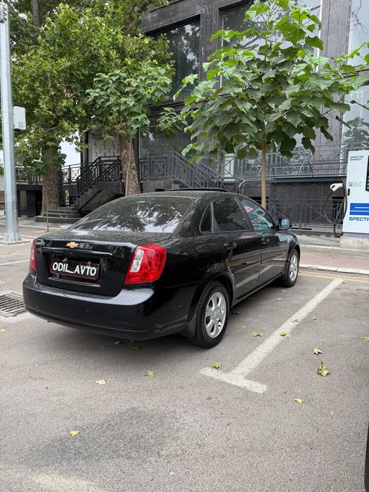 Chevrolet Jentra avtomat 2022 full Qora prapon gaz