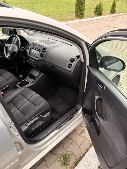 Volkswagen golf 5 plus 1.6 Tdi 2013