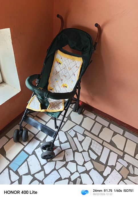 Болалар хасса каляскаси