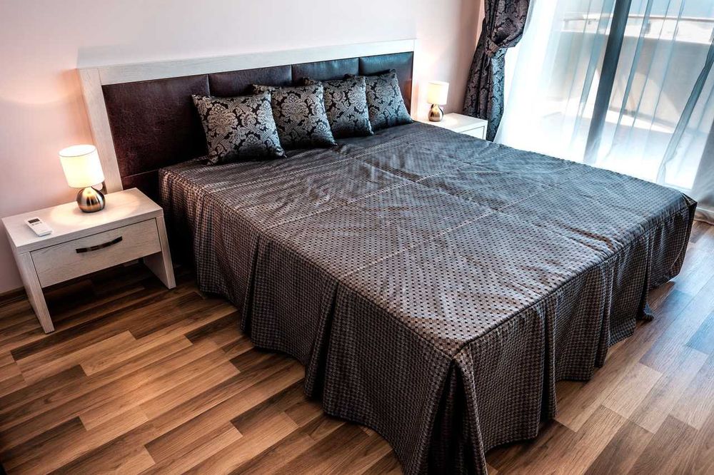 Чудесен Апартамент, първа линия море, от Алфа  Лонг Бийч