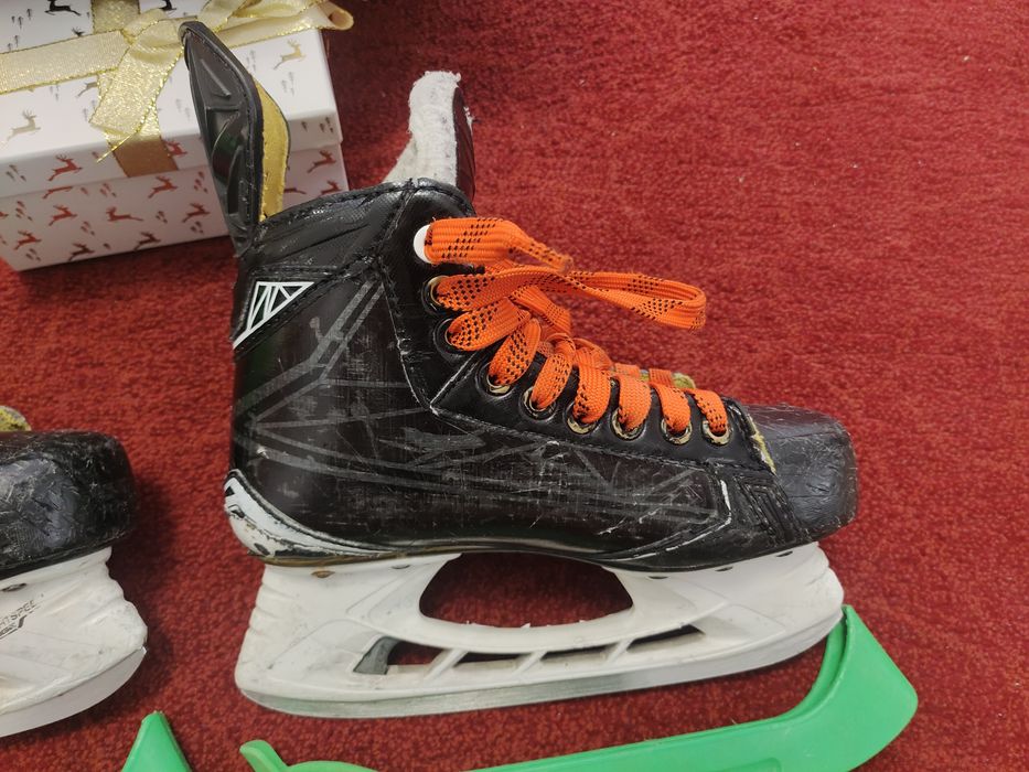 Коньки Bauer Supreme S180 Jr, 2,5 EE профессиональные