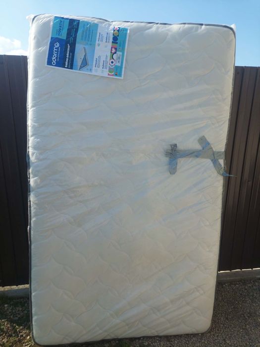 Saltea cu spuma de memorie