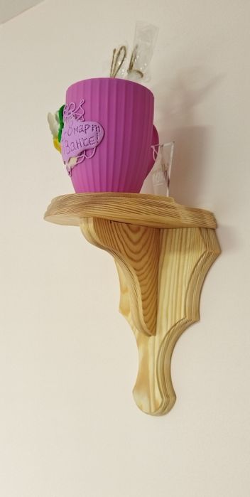 Цветарник /стенна поставка за цветя