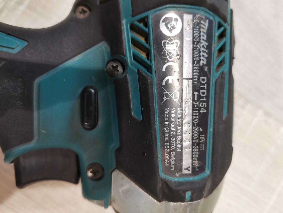 Акумулаторен ударен винтоверт/гайковер Makita DTD 154
