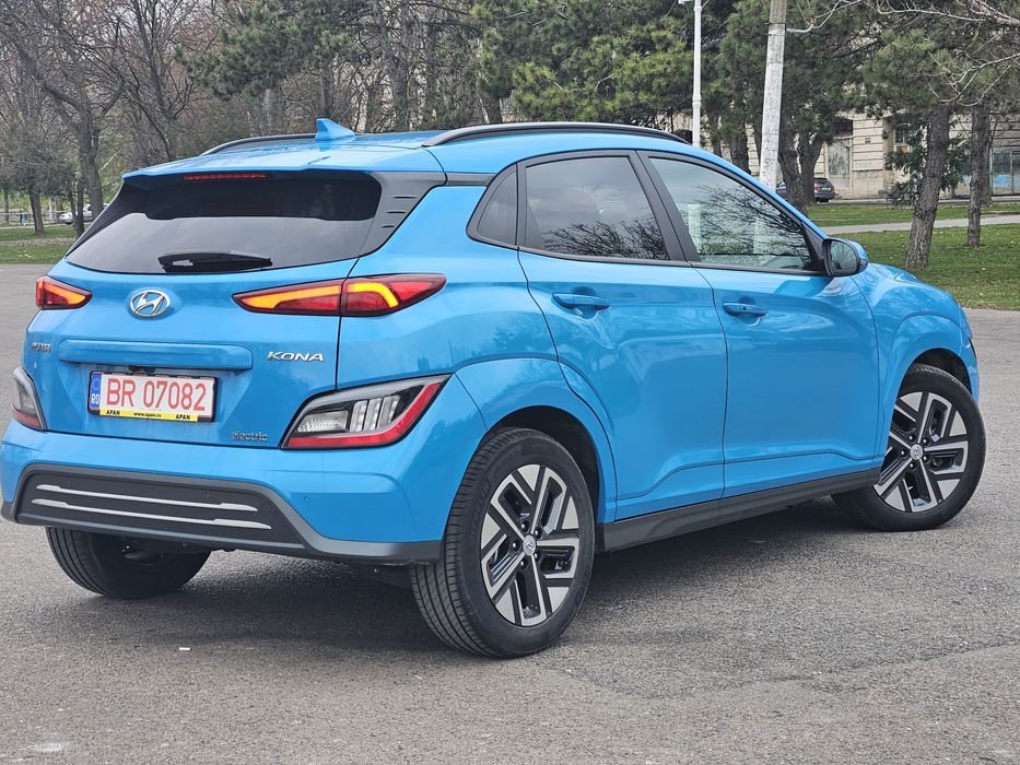 Vând Hyundai  Kona ELECTRIC 64Kw 204 cai / Pompa căldură , TVA INCLUS