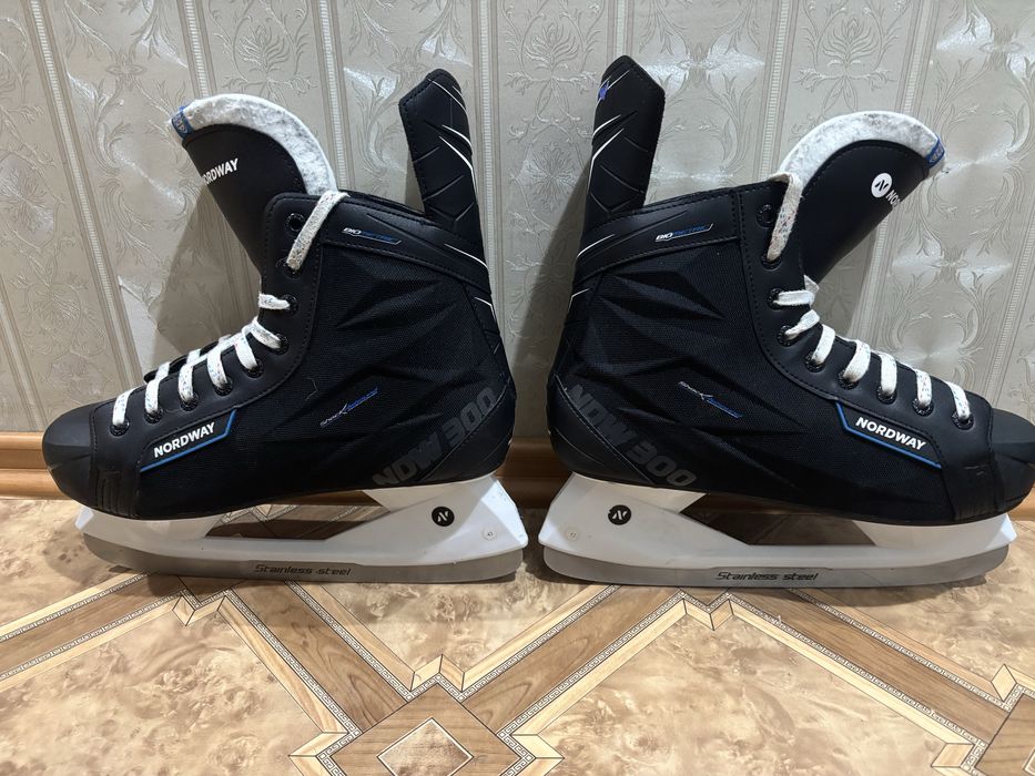 Продам коньки Nordway300