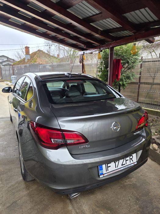 Opel Astra J 1.4 Turbo