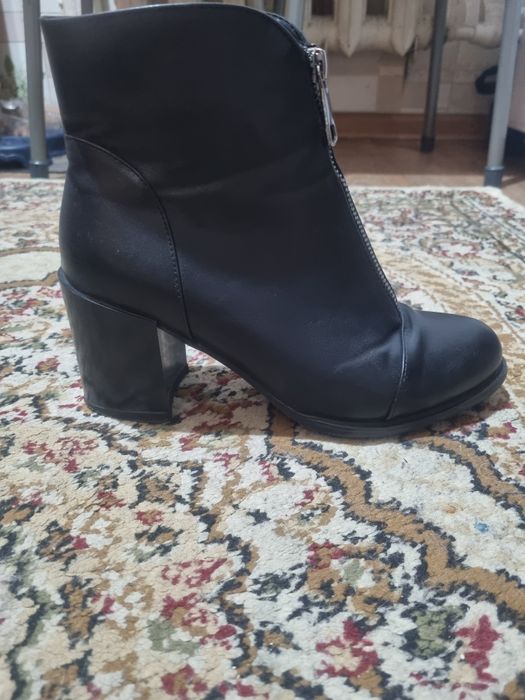 Продам весенние полусапожки