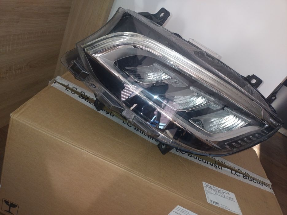 Far Led/Stanga Mercedes Sprinter!!!