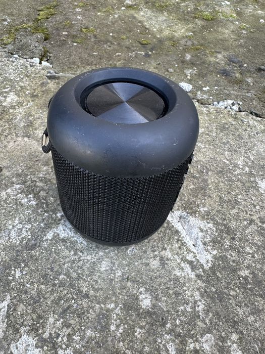 Vând boxa portabilă Primark Pod Speaker,