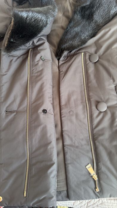 Продам новую куртку Lasagrada