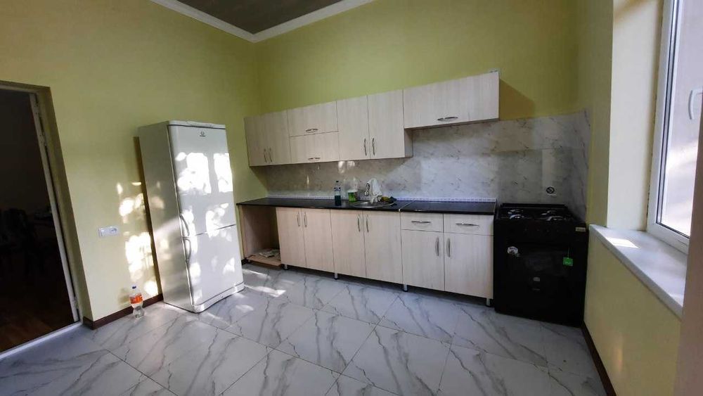 Талабалар учун барча шароитлари билан ижарага уй.