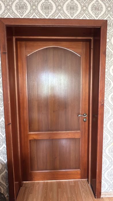 Продам межкомнатные деревянные двери б/у
