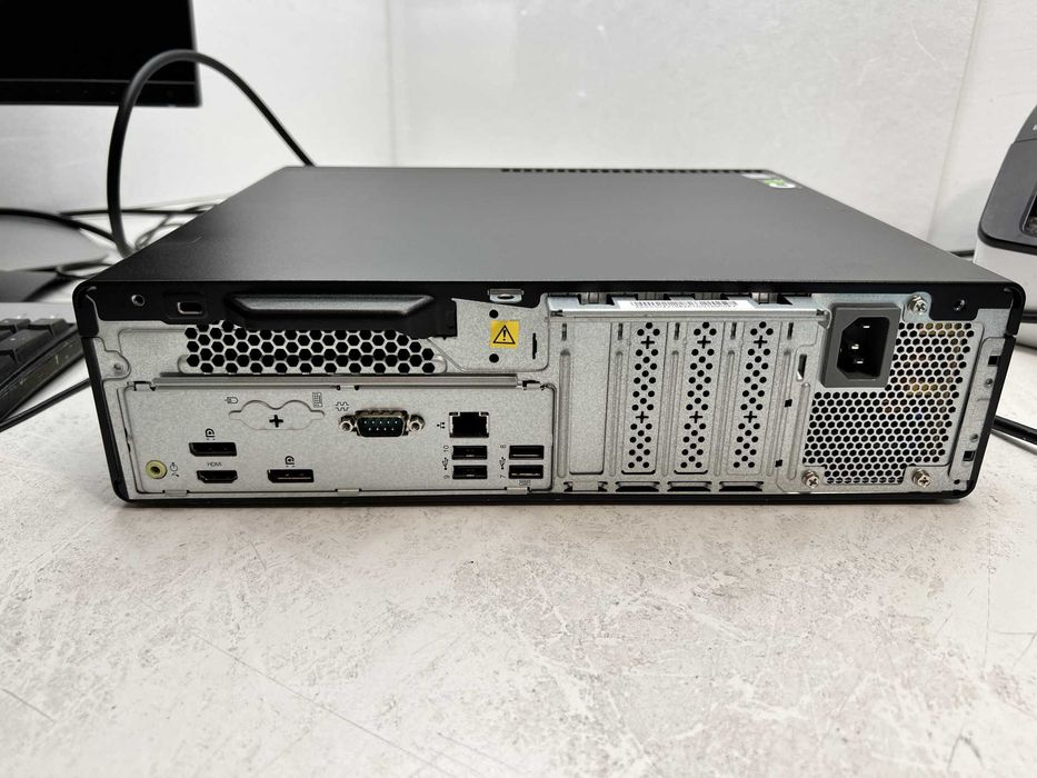 Реновирани компютри Lenovo ThinkCentre M70s Pentium G6400 16GB 510GB с Гаранция
