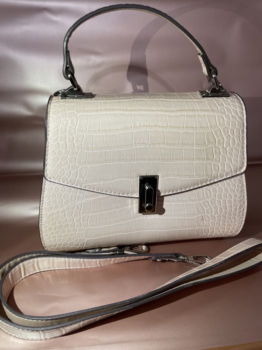 Сумки почти новые, вместительные, стильные