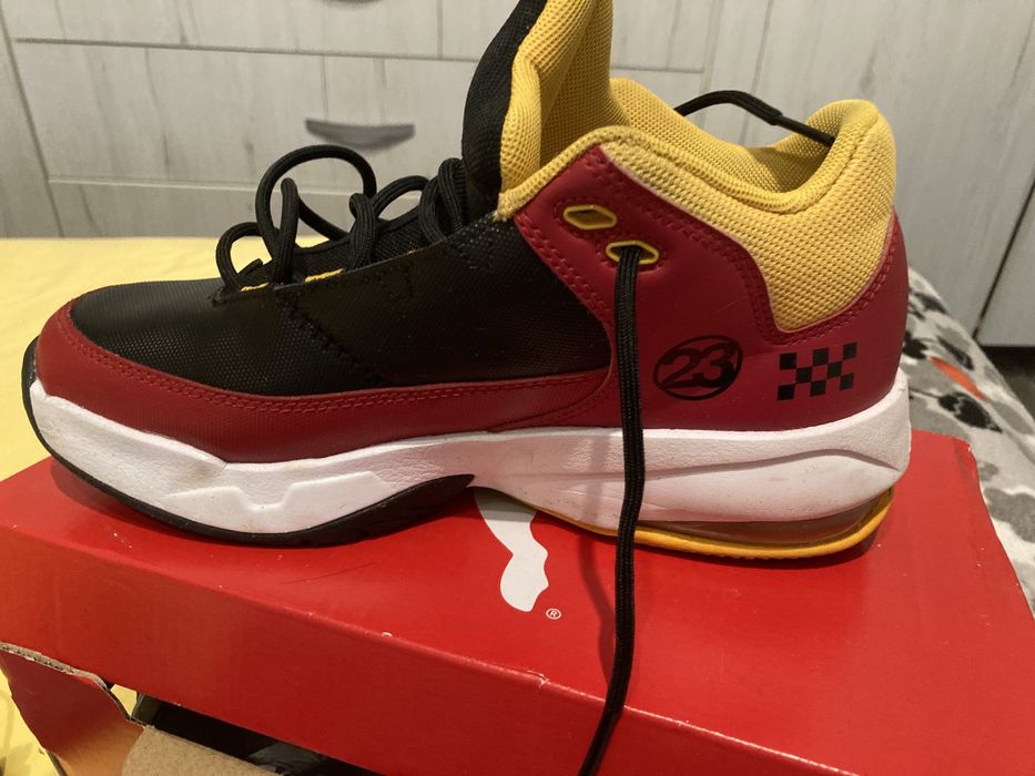 jordan aura max 23
