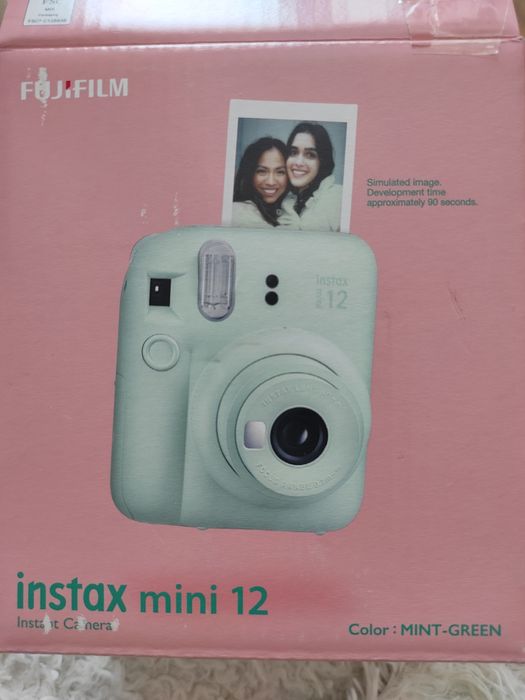 Фотокамера моментального фото