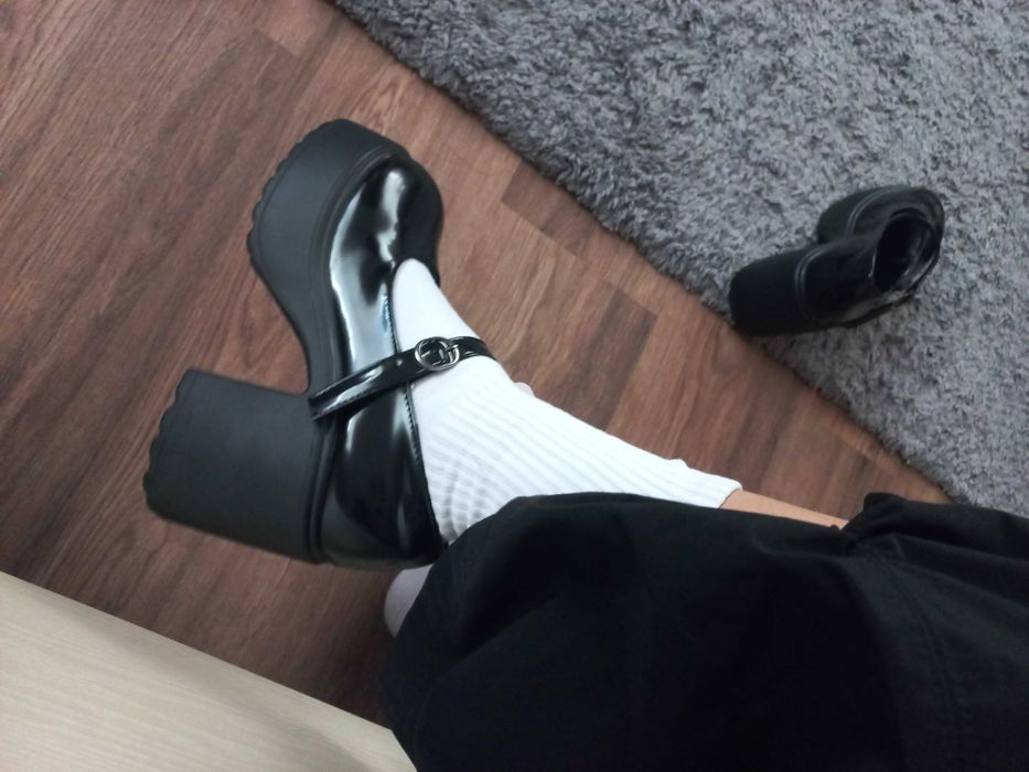 Черные туфли лодочка