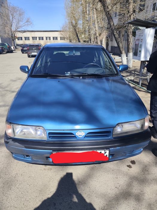 Продам машину Nissan