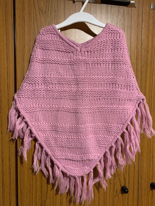 Детско плетено пончо жилетка за момиче