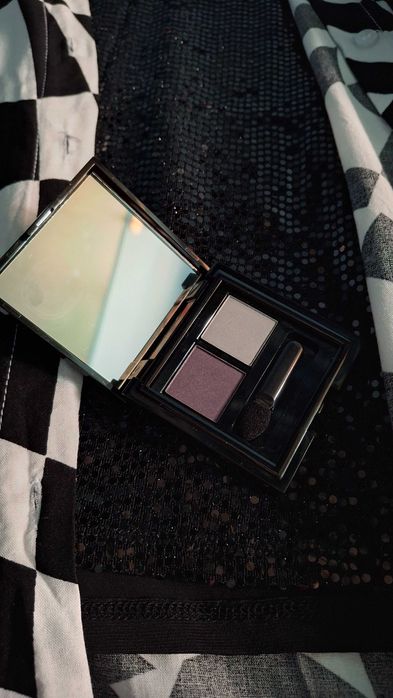 Дамска риза L с подарък сенки за грим