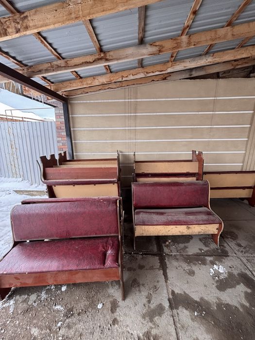 Стол со стулями срочно