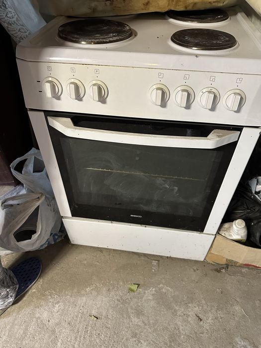 Плита Beko 4 комфорки