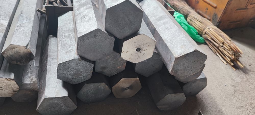 bolt gayka anker koviniy shestigiranik