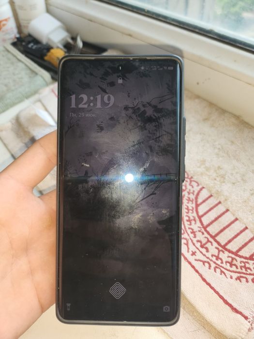 Продам Vivo x70 pro