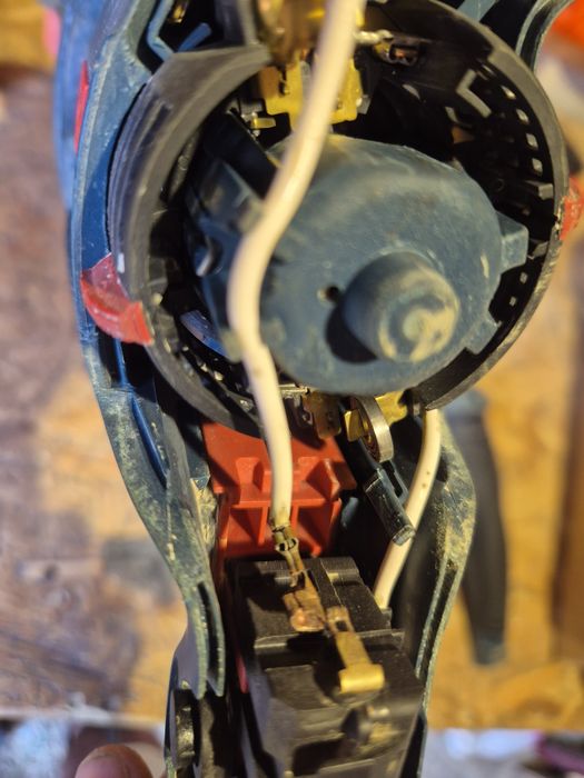 Reparatii si Curățare scule (Bosch, Makita, Dewalt,Milwaukee, etc.)