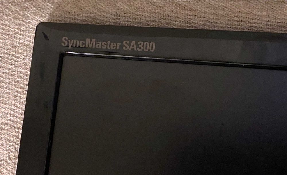 Monitor LED Samsung SyncMaster S22A300B - defect