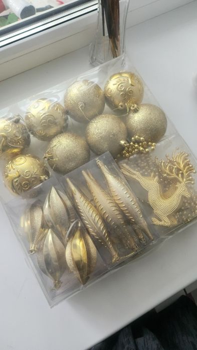 Продам ёлку искусственную.