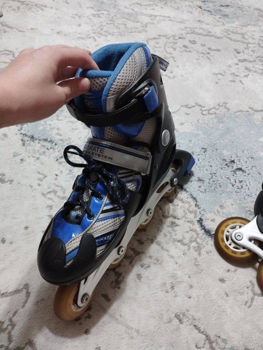 Продам ролековые коньки