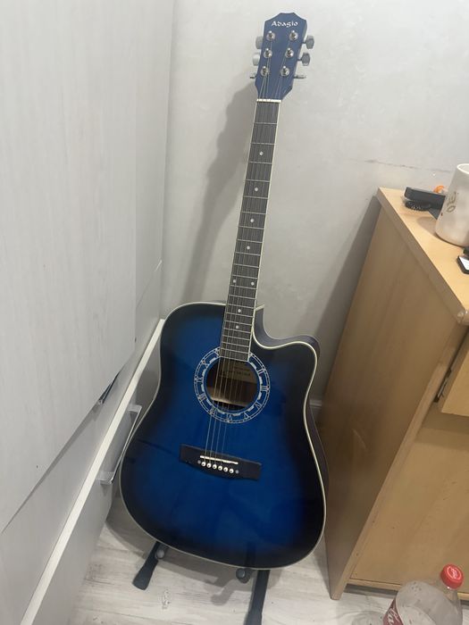 Акустическая Гитара