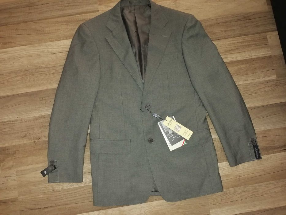 НОВО мъжко сако EMPORIO