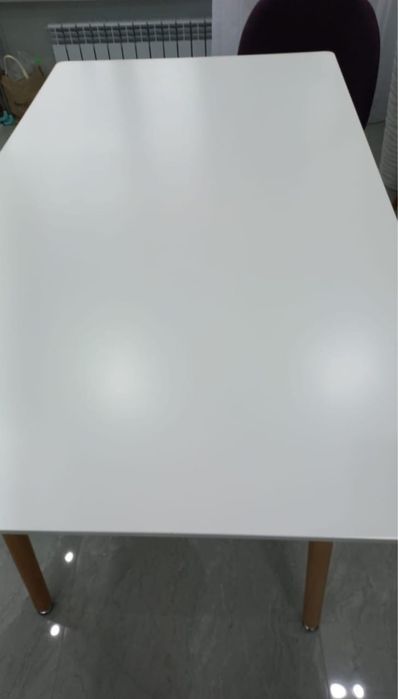 Продам кухонный стол в отличном состоянии