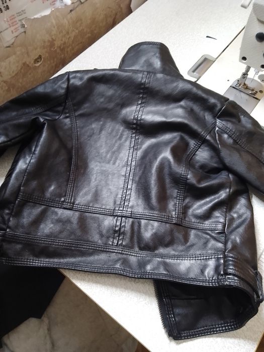 Детская куртка короткая