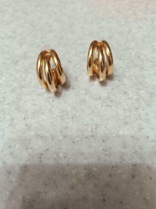 Продам красивые серьги