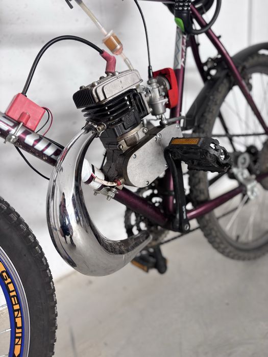 Bicicleta cu motor