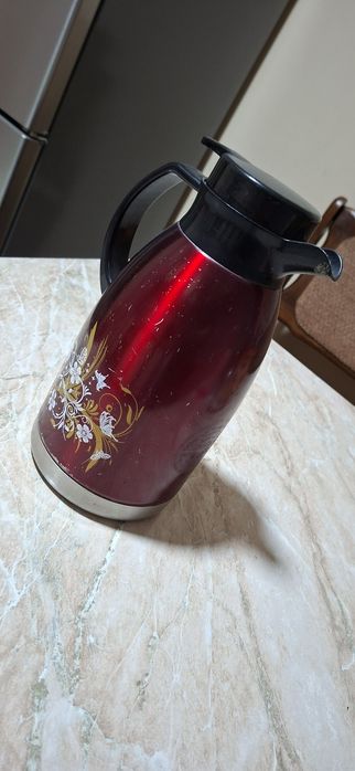 Продаётся термос в отличном состояни