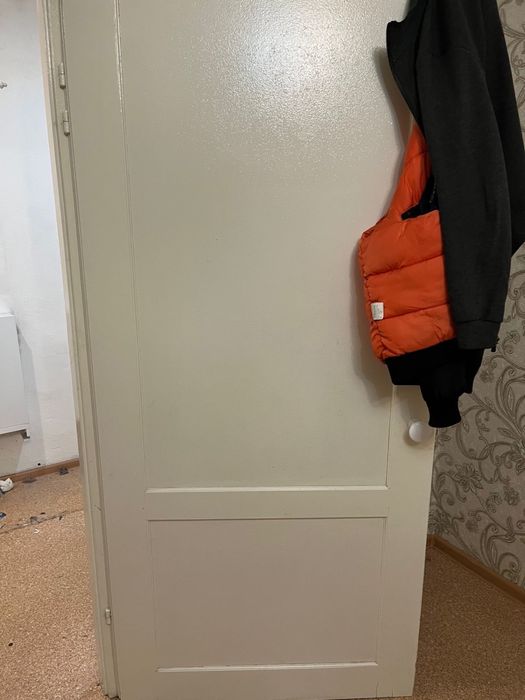 Продам деревянные межкомнатные двери