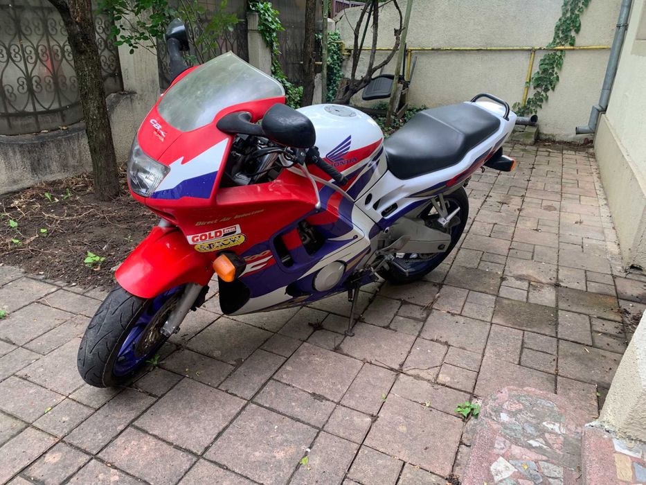 Honda CBR 600 F - fara modificari, toate piesele originale