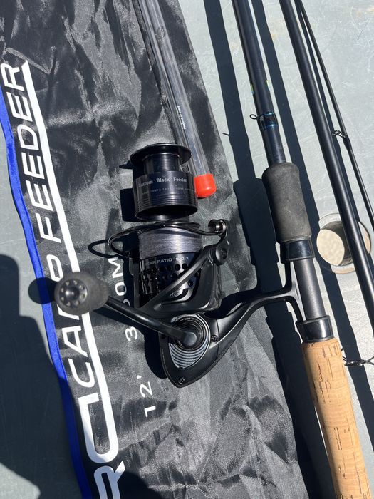 Preston DuraCarp 12ft / okuma custom black feeder 4000