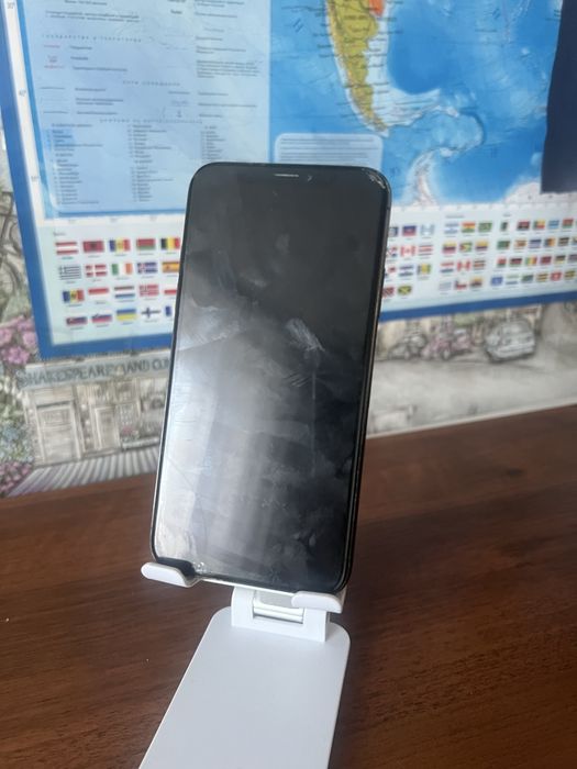 iPhone 13 & iPhone Xs