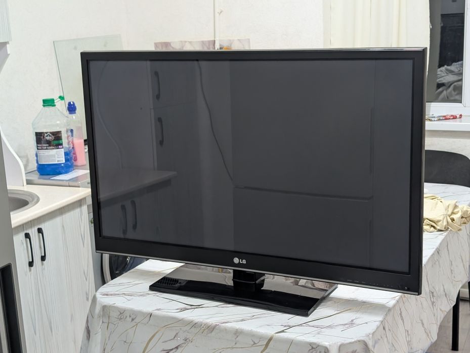 Плазменный телевизор LG