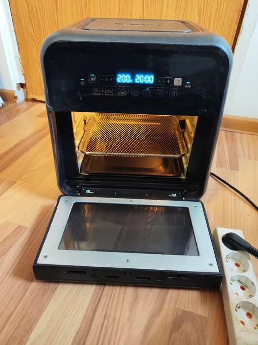 Air Fryer  in stare foarte bună