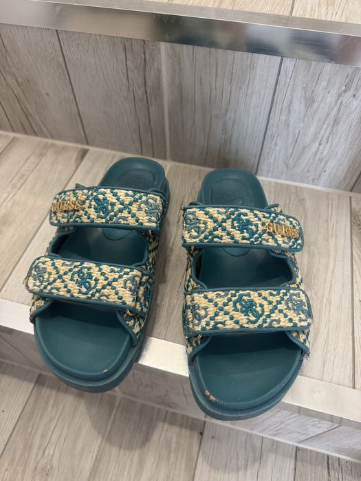 Маратонки Daris 36,37 ,чехли Guess 37,Steve M -37 ,Pinko -36