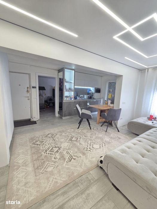 Dorobanti Scolilor trei camere compartimentat in doua camere spatios